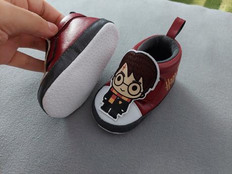 Capačky harry potter, 18