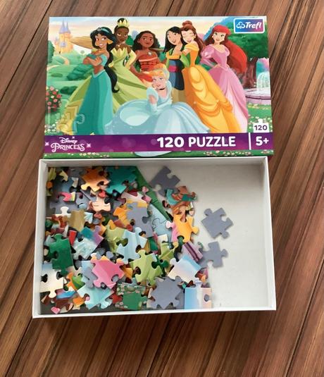 Krásne puzzle disney princess,