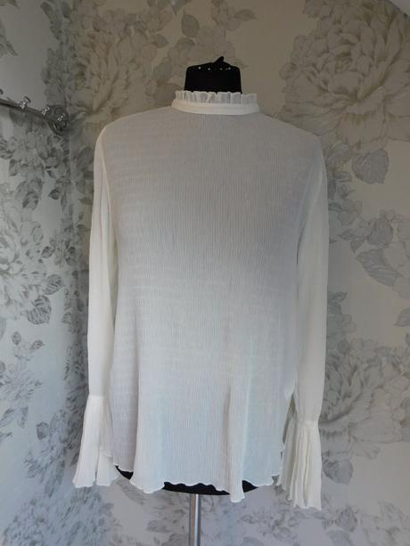 Velmi pekna trendy elegantna bluzka, h&m,38