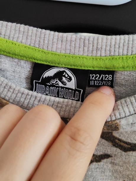 Mikina jurský park, 122