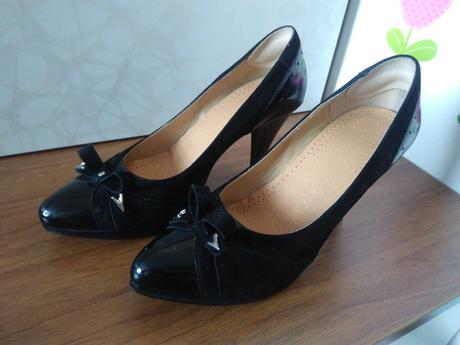 Čierne lodičky s mašličkou, lasocki,37