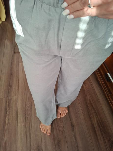 Volne nohavice zara, zara,s