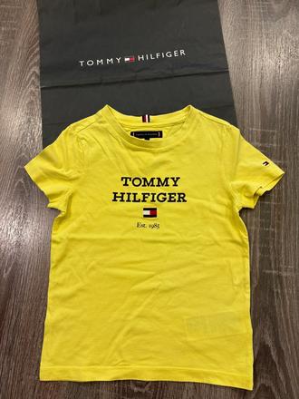 Tommy hilfiger letne tricko č.110, tommy hilfiger,110