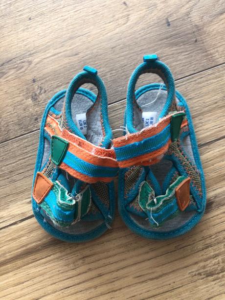 Capacky, mothercare,18