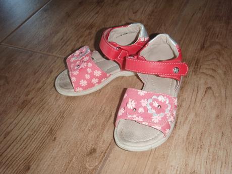 Sandálky baťa, baťa,26