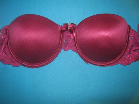 144  bordová podprsenka, s