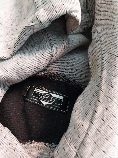 Mikina so zaujímavým golierom/kapucou, next,98