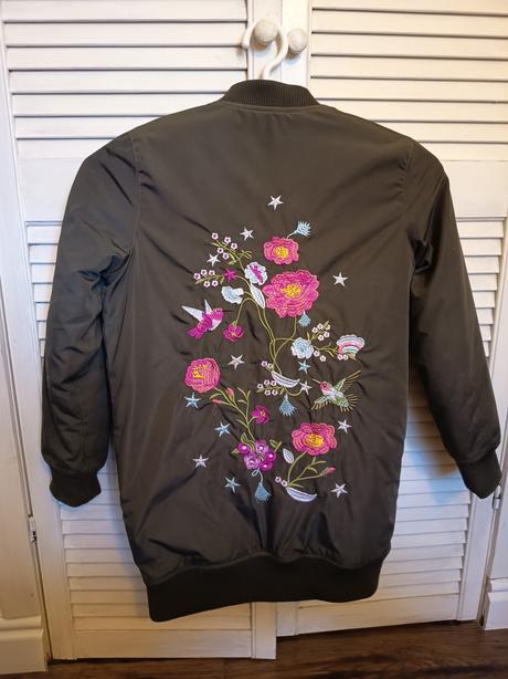 Nádherný ý kabátik, reserved,140