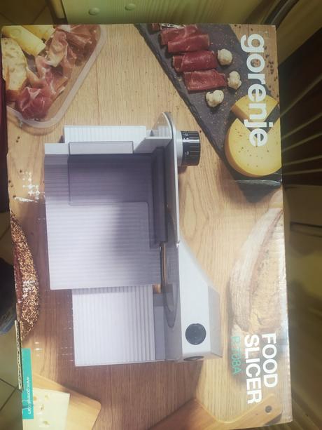 Elektricky krajač jedla gorenje, 