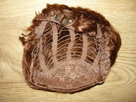 15. príčesok do vlasov ,