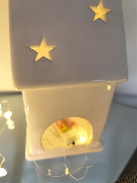 Domček svietnik plus led reťaz,