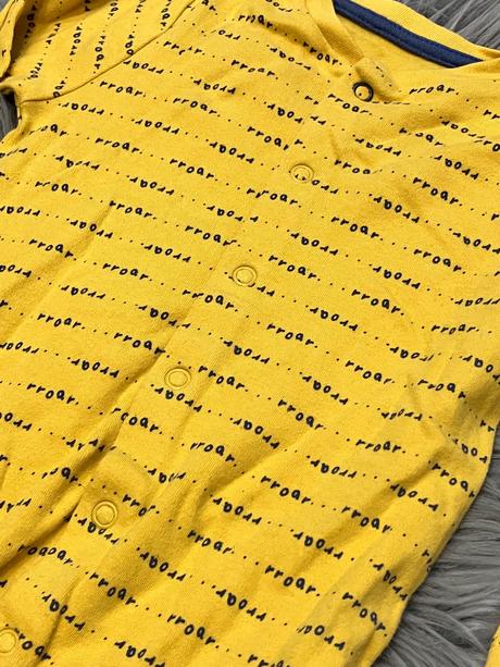 Chlapčenský overal s nápismi, primark,80