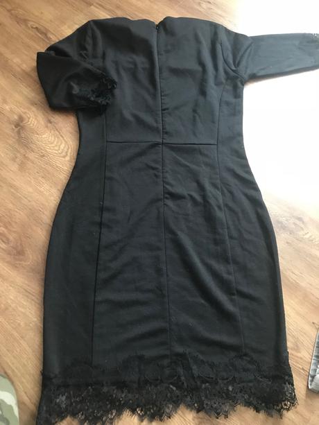 Šaty s čipkou, gate,38