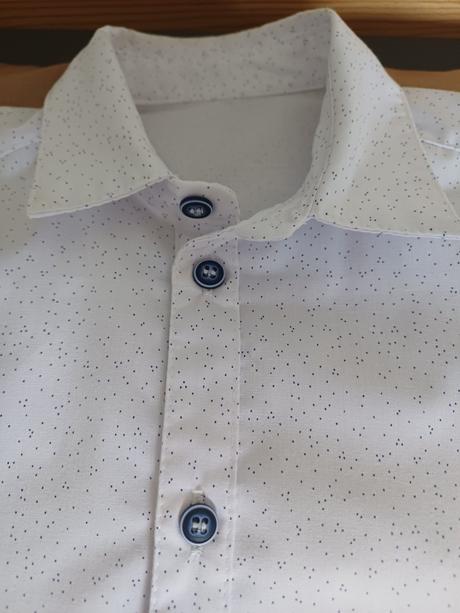 Slávnostná košeľa, 128