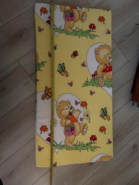 Drevená kolíska s balíkom oblečenia, šírka (cm): 50,dĺžka (cm): 80