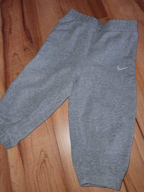 Tepláky 80-86 po 0.5 cent kus, h&m,86