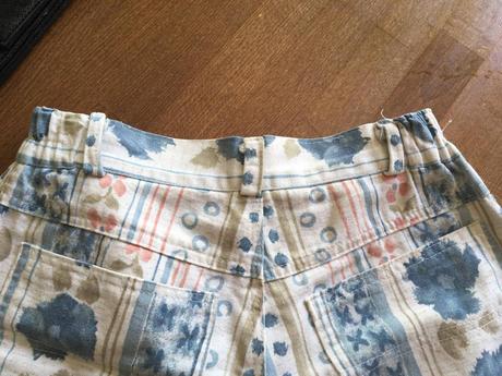 Šortky s vysokým pásom, s