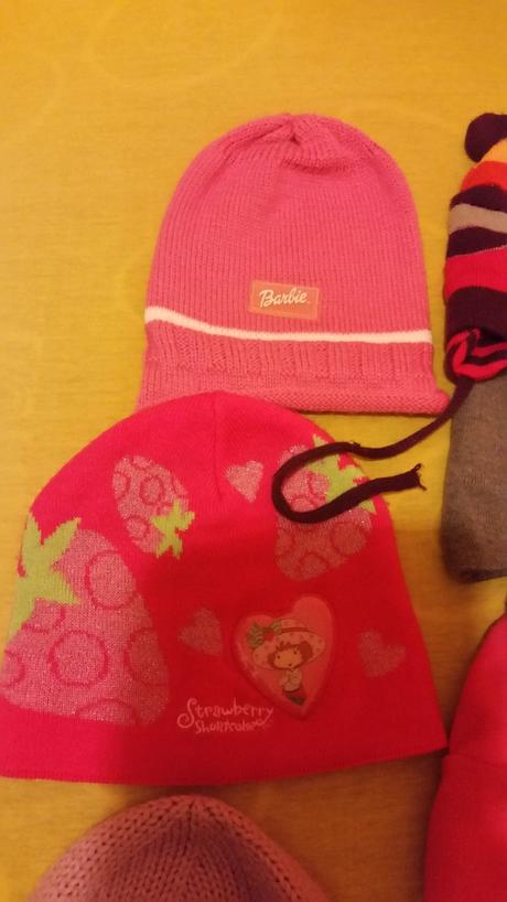 8ks ciapka rozne spolu 20 eur, 104