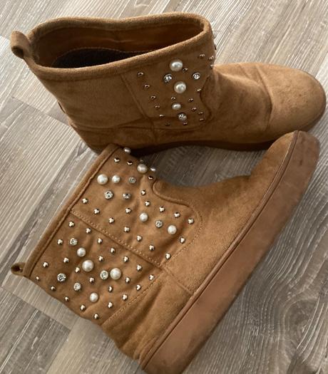 Dámske snehule/čižmičky s perlami, 38