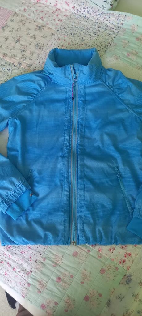 Tenka sportova vetrovka, 152