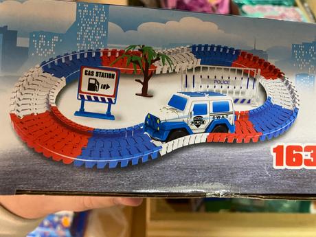 Polícia - dráha s autíčkom, 