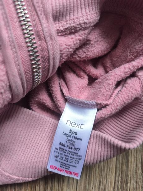 Dve mikiny, next,110