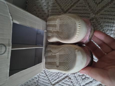 Ruzove tenisky zn. woden, 22