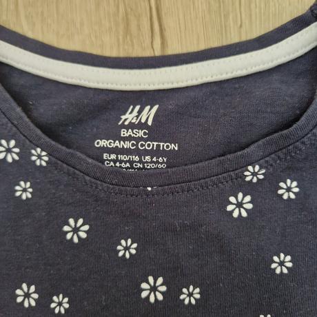 Tričko hm bavlnené tmavomodré s bielymi kvetmi, h&m,116