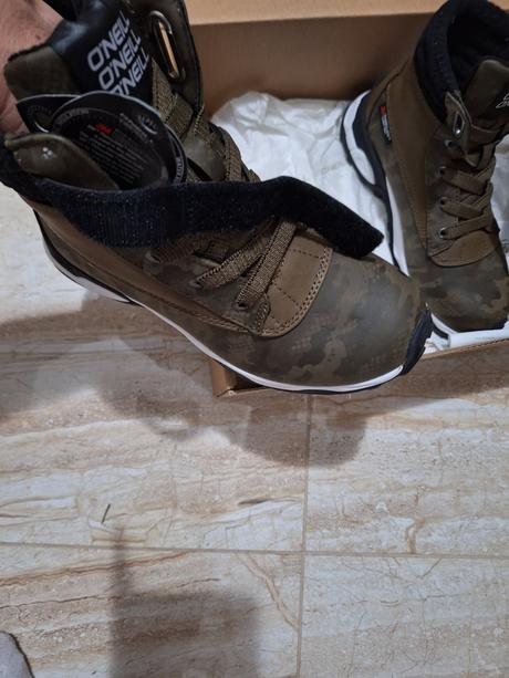 Detske zimne oneil, 33