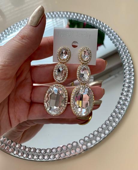 Nové dlhé náušnice, 