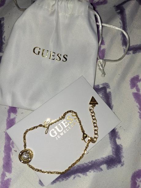 Guess náramok, guess