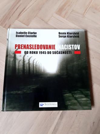 Kniha prenasledovanie nacistov,