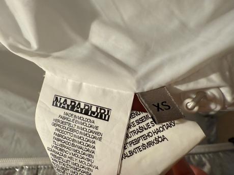 Strieborná bunda, napapijri,xs