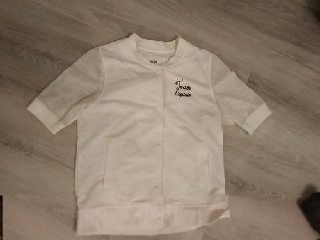 S krátkym rukávom, m