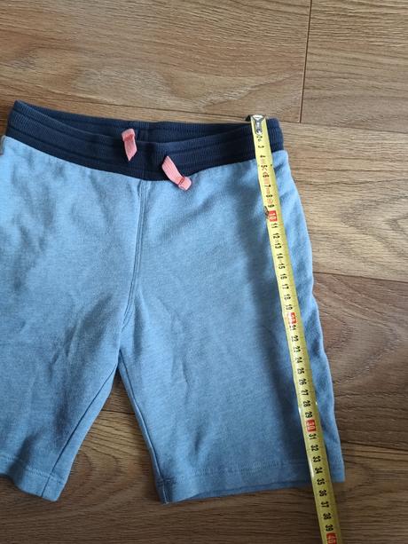 Kraťasy 128, h&m,128
