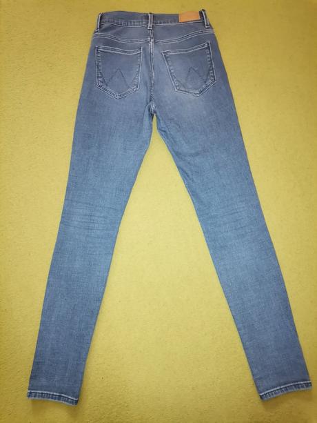 Dámske /dievčenské rifle w26 l32, wrangler,s