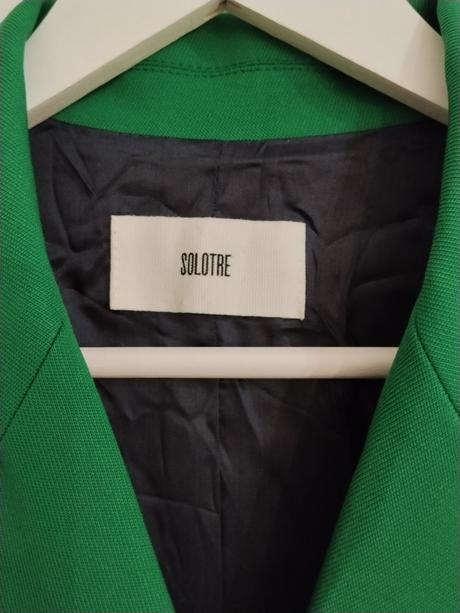 Luxusný smaragdový vlnený kabát solotre, 38