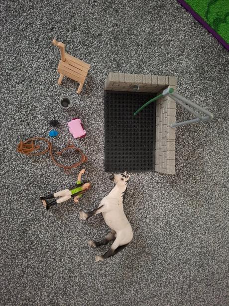 Schleich 42104 umývací kút pre kone,