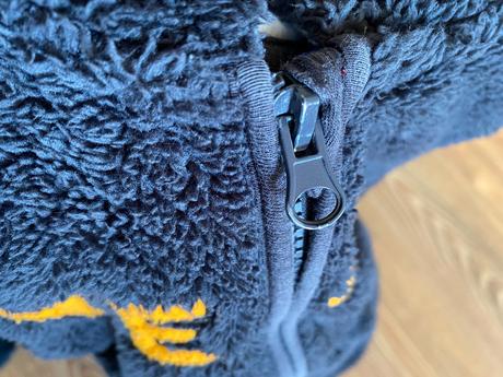 Chlpatá mikina dinosaurus, takko,92