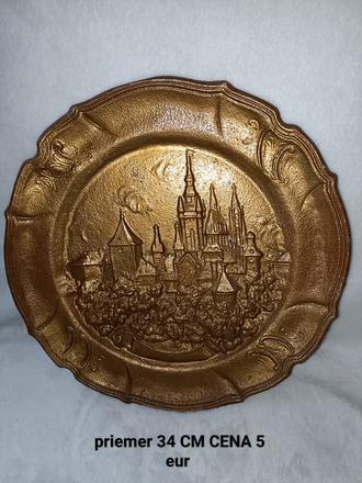 Starý okrasny tanier, 