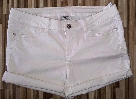 Pekné biele kraťase v.40, takko,40