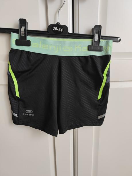 Športové plavky, 140