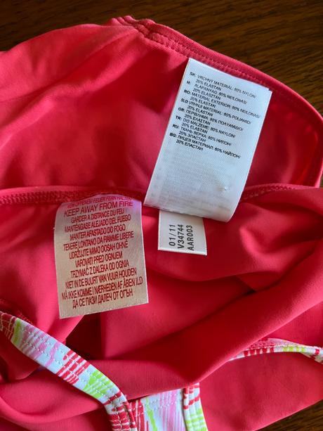 Žiarivé plavky adidas s milými detailmi, adidas,116