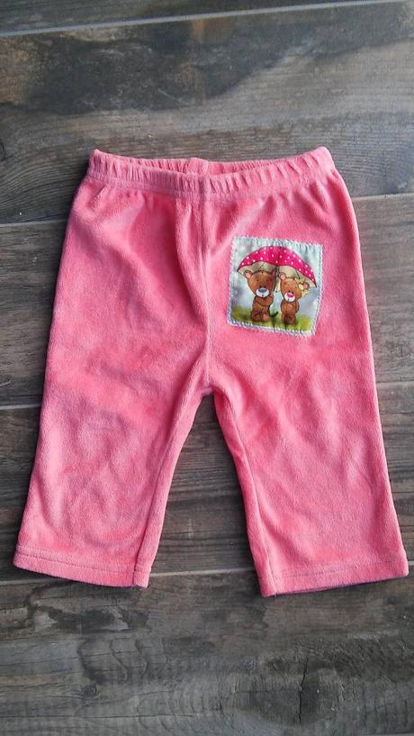 Tepláčiky s aplikáciou, 68