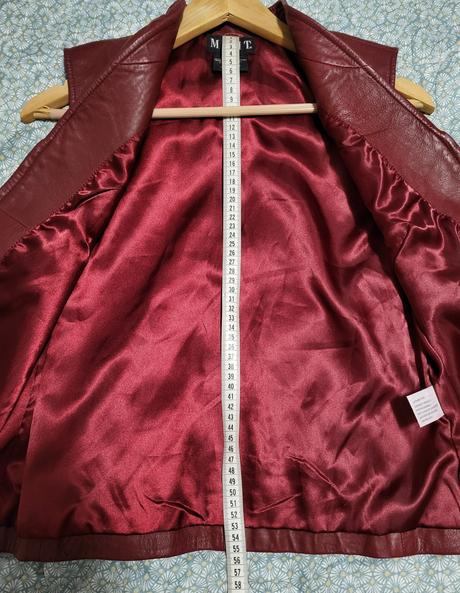 Kožená vesta, m