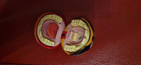 Otváracia gulička,