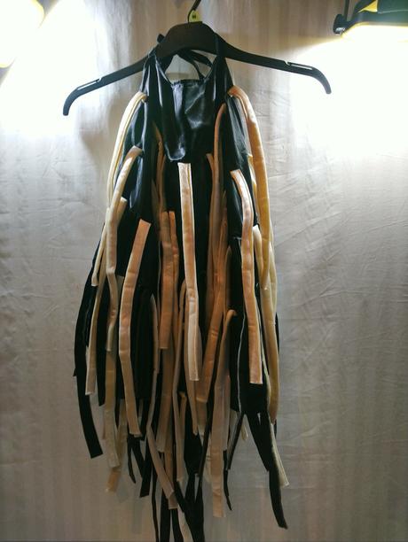 3-dielny kostým obryňa, body, zástera, laby, xl, 