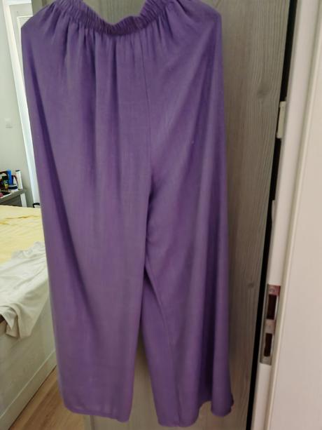 Lahucke bledofialove nohavice m,l sadnu, m