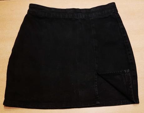 Predám riflovú minisukňu bershka veľ.36(s), bershka,s