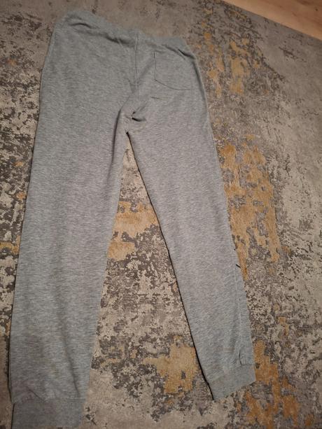 Teplaky, pepperts,158
